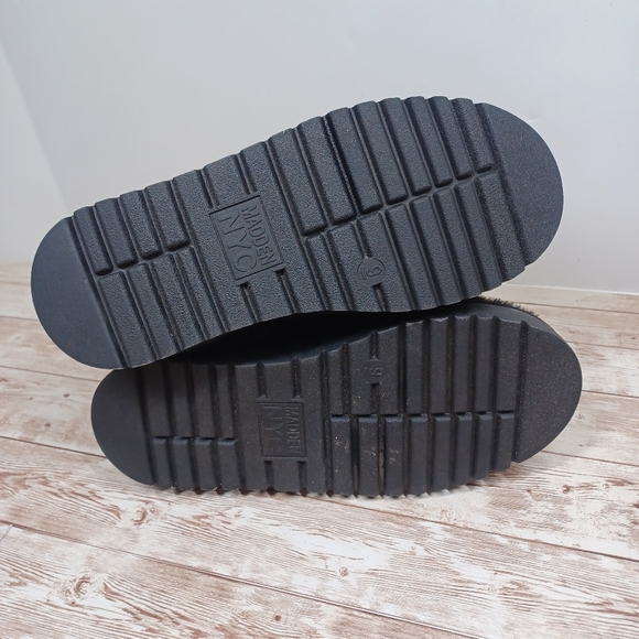 Steve Madden NYC Fuzzy Fluffy Indoor Outdoor Slippers Black Like New Size 9 - Picture 15 of 16